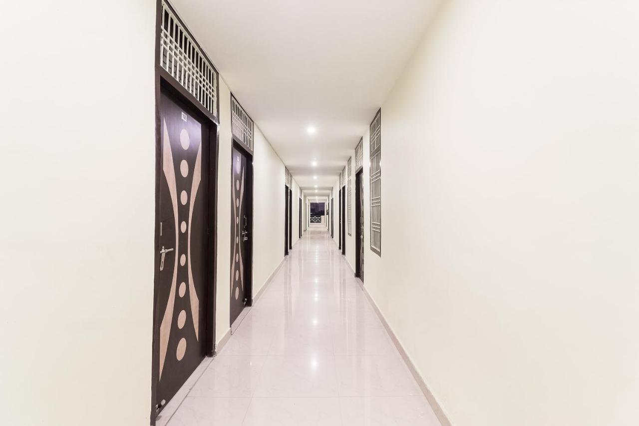 Spot On 63000 Hotel S.S. Plaza Banthra Sikandarpur Esterno foto