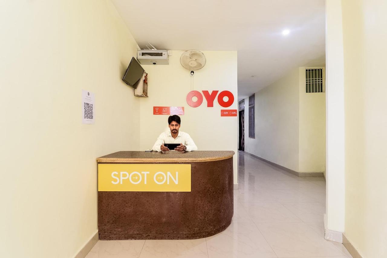 Spot On 63000 Hotel S.S. Plaza Banthra Sikandarpur Esterno foto