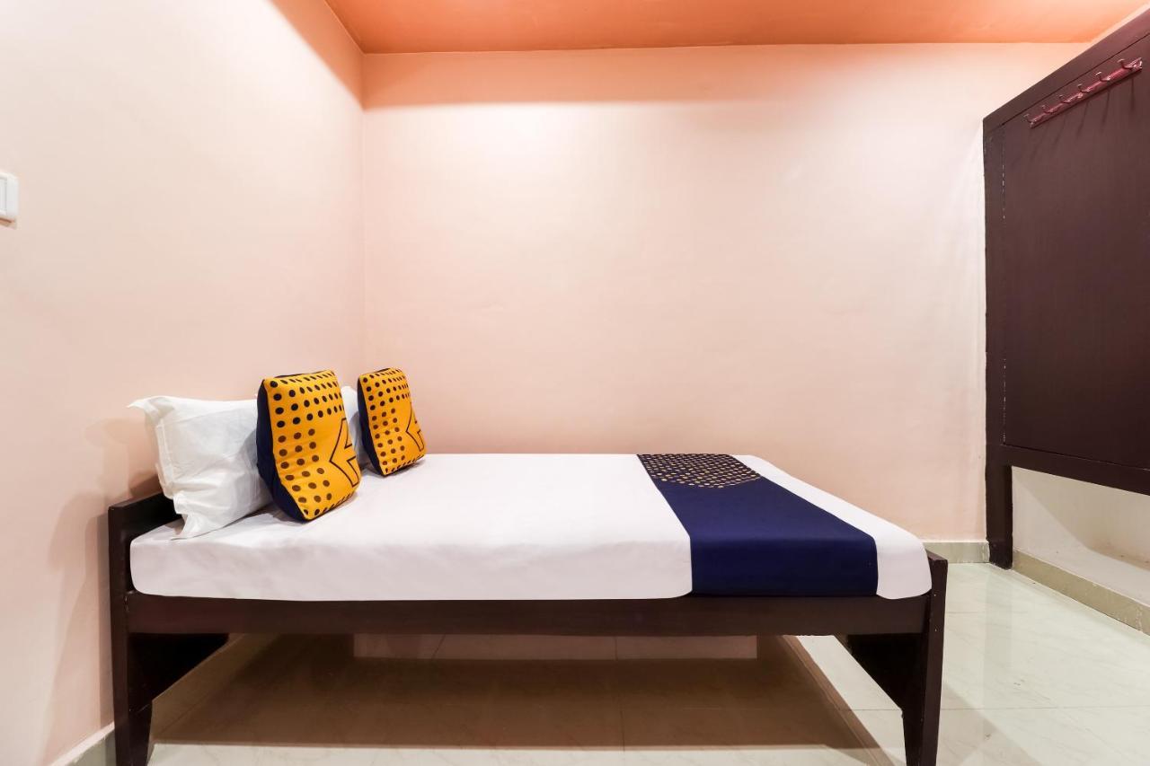 Spot On 63000 Hotel S.S. Plaza Banthra Sikandarpur Esterno foto